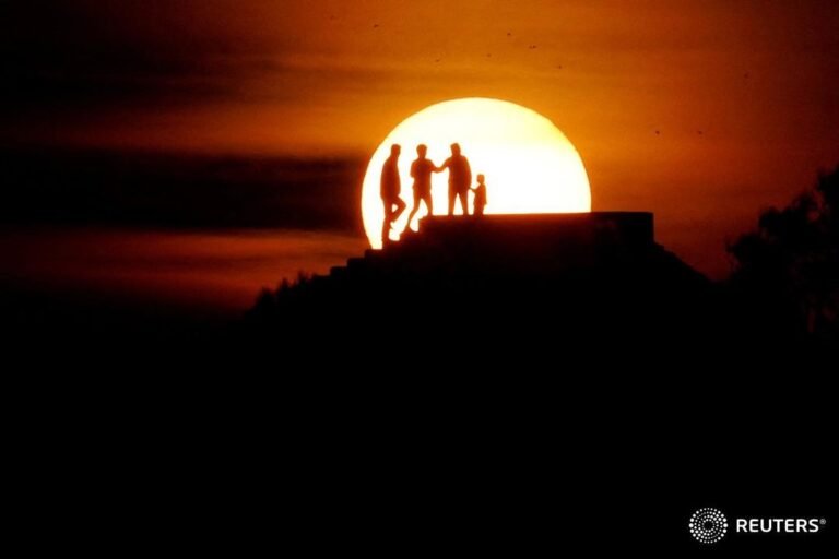 People enjoy the sunset in Vlora, Albania, May 4, 2022.  Florion Goga #sunset #a